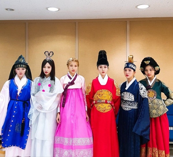 Top 20 idol Kpop nổi tiếng nhất tháng 2