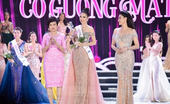 Top 5 HHVN sau gần nửa năm: Người công khai tình cảm, người chuyển ngạ