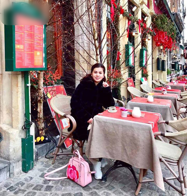 Vợ “vua cà phê“ Trung Nguyên U50 vẫn gây ấn vì đẹp và sang miễn bàn