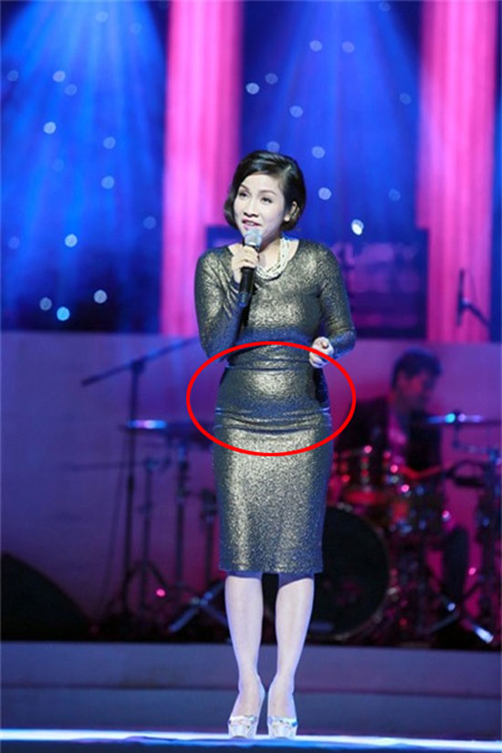 Vong eo 56cm co thuc su ton tai khi loat my nhan Vbiz lum lum bung mo nhu the nay!