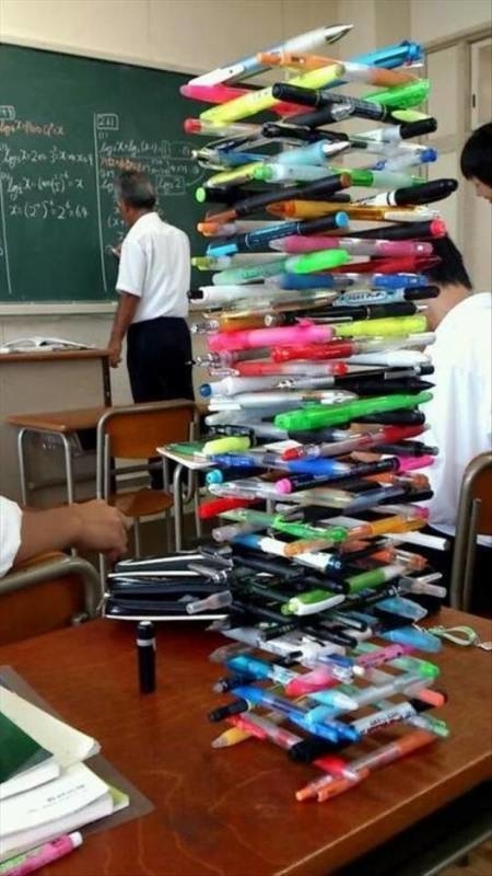 Một bầu trời thanh xuân ùa về qua loạt ảnh học đường hài hước