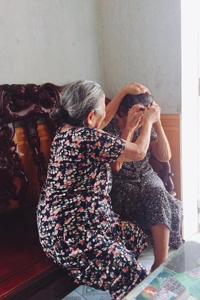Ước muốn lớn nhất trong đời chính là có một người bạn thân để cùng nhau già đi như thế này - Ảnh 1. Gửi bạn thân, chúng mình sẽ cùng nhau già đi như thế này nhé