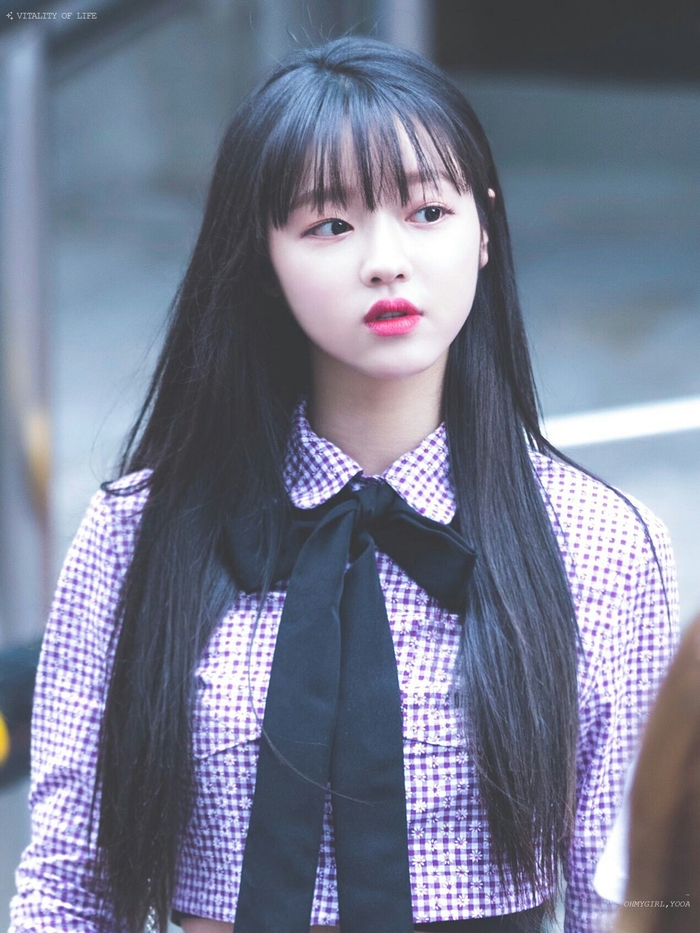V (BTS) và YooA (Oh My Girl) là cặp đôi búp bê sống do Knet bình chọn