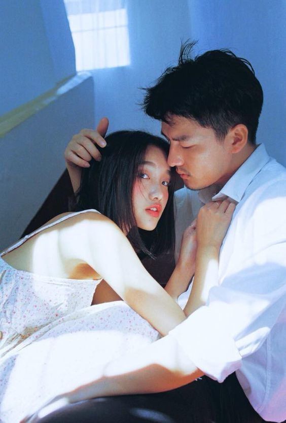 Cô gái bị người yêu và bạn phản bội