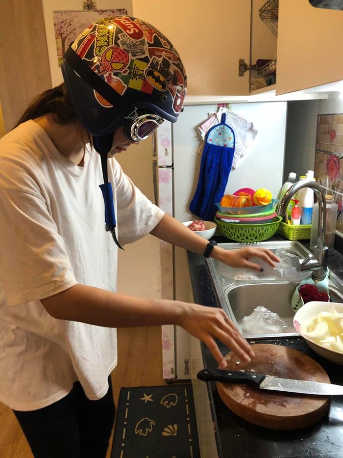 Ảnh vui tuần qua: Soái cẩu sơ mi trắng, dằn mặt lũ bạn bị bỏ bom