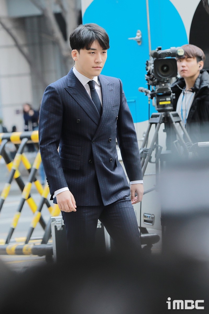 Choi Jong Hoon bình thản đến đáng sợ, Seungri phủ nhận mọi cáo buộc
