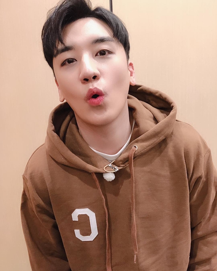 Chơi lớn như YG: Chưa hết quý I năm 2019, loạt scandal đã lên đến hàng