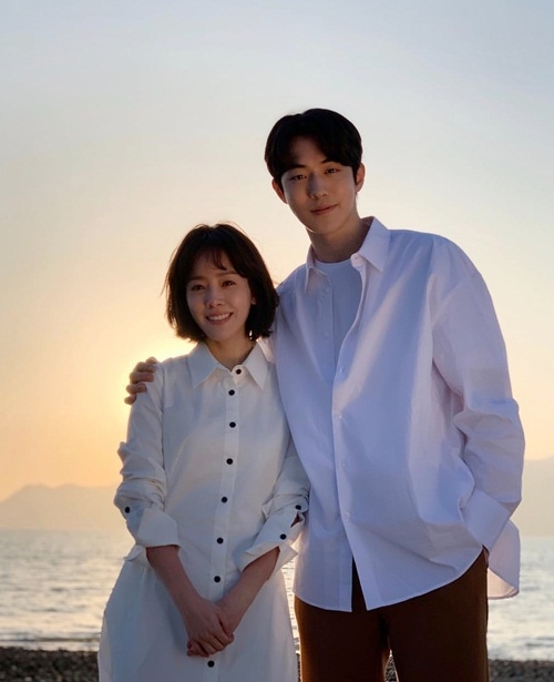Ảnh hot sao Hàn: Tae Yeon son môi căng mọng nhìn muốn cắn