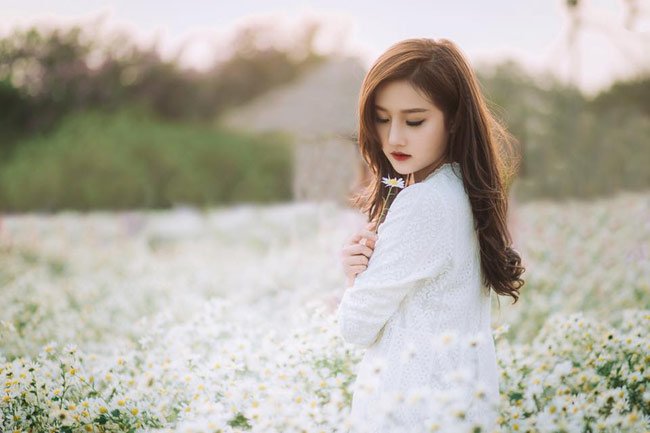 Cô gái sinh tháng 4: Là kiểu người thú vị đến mức không thể buông tay