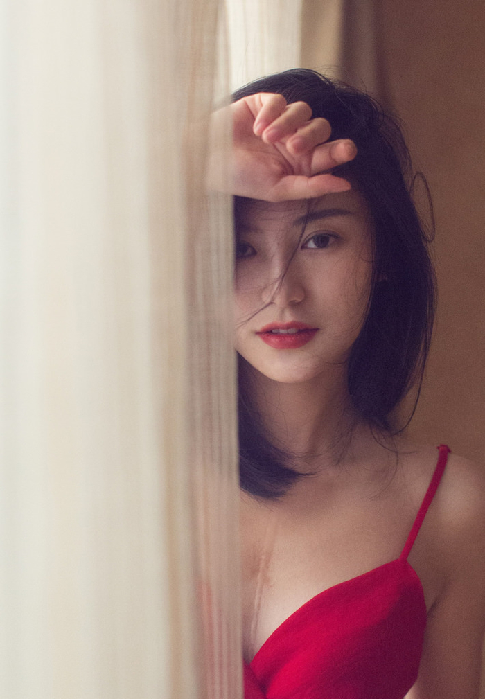 Giữ thật chặt người con gái hay ghen và khó tính, cô ấy tuyệt vời lắm