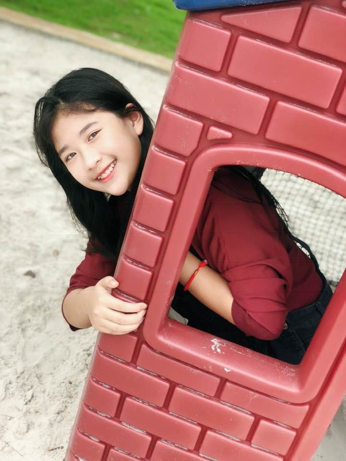 Công chúa út nhà NS Hồng Vân được khen đẹp như Việt Trinh, Diễm Hương