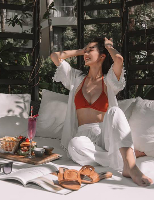 Cuộc chiến đọ body khi diện bikini của sao Việt