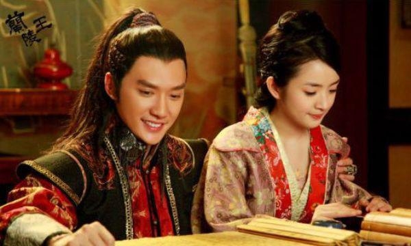 Đại mỹ nhân Cbiz có số vượng bạn diễn: Cứ ở bên ai là người đó cá