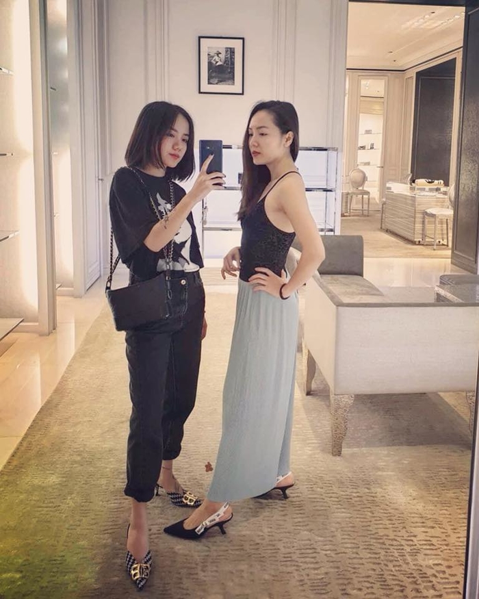 Đọ gu thời trang đẳng cấp của các cặp chị em hot nhất showbiz Việt