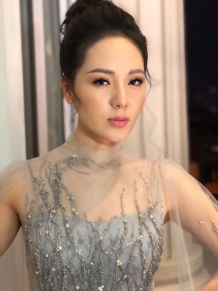 Đọ gu thời trang đẳng cấp của các cặp chị em hot nhất showbiz Việt