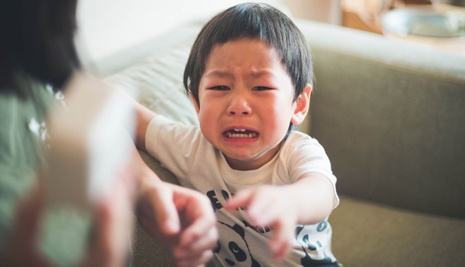 Đừng cố làm siêu anh hùng nữa, cứ làm một người mẹ bình thường thôi