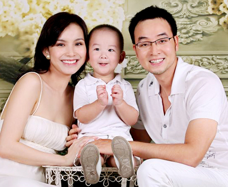 Đường tình của các Hoa hậu Hoàn Vũ: Người hạnh phúc an yên, người tan