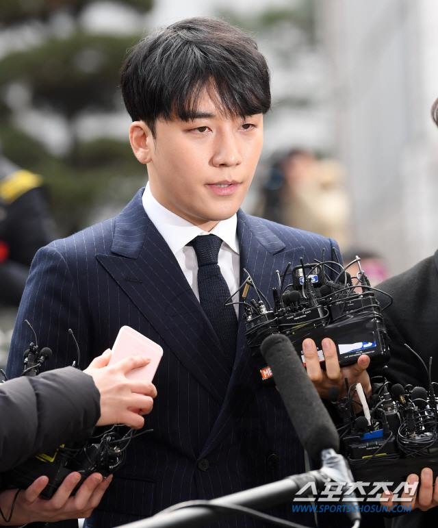 Giữa bê bối của Seungri, chỉ có những sao Hàn này mới dám lên tiếng