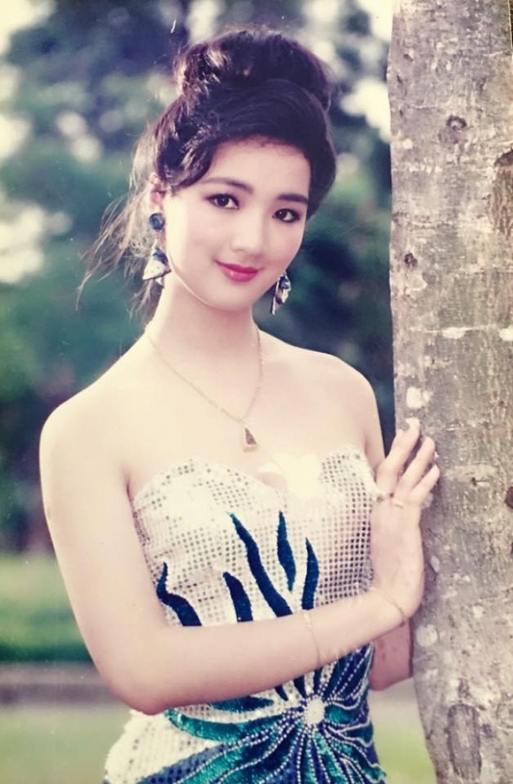 Hậu duệ của những nữ hoàng ảnh lịch đình đám một thời