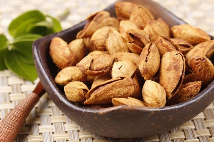 Học Tăng Thanh Hà cách làm sữa hạnh nhân cực dễ vừa đẹp da lại thon dá