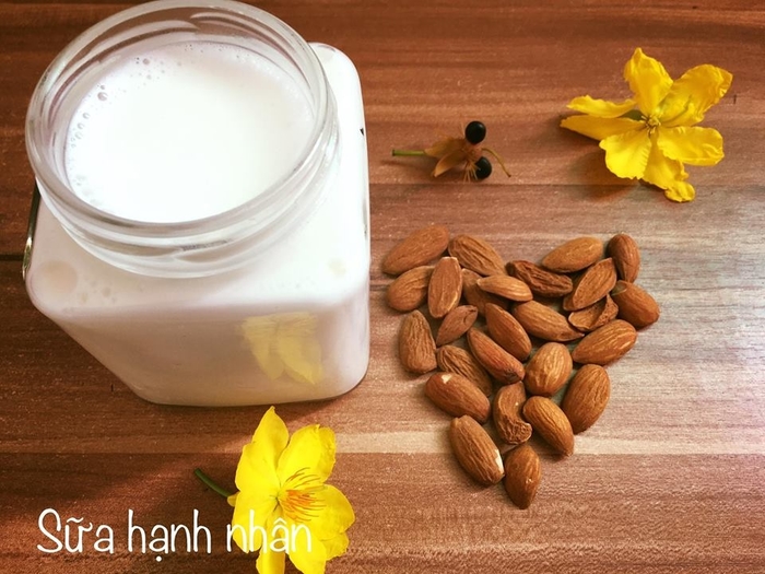 Học Tăng Thanh Hà cách làm sữa hạnh nhân cực dễ vừa đẹp da lại thon dá