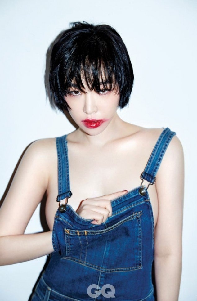 Hội em út Kpop: Người làm rạng danh Kpop, kẻ thành tú ông