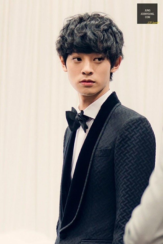 Jung Joon Young: Vết trượt dài tội lỗi của ca sĩ lắm tài nhiều tật