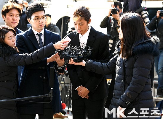 Jung Joon Young: Vết trượt dài tội lỗi của ca sĩ lắm tài nhiều tật
