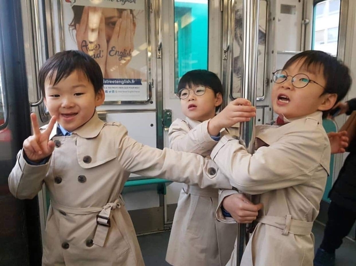 Khoa học đã chứng minh, con út thường là đứa có tính hài hước nhất