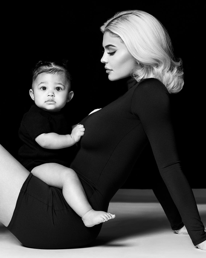 Kylie Jenner- nữ tỷ phú tự thân trẻ nhất mọi thời đại