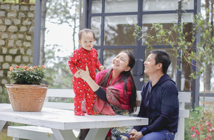 Lấy chồng đại gia hơn 26 tuổi, Phan Như Thảo nhận toàn quà khủng,
