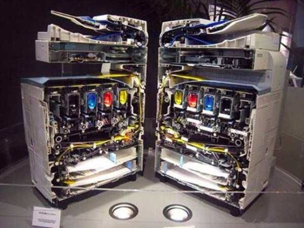 Loạt ảnh rất độc đáo về những thứ quen thuộc khi bị cắt làm đôi