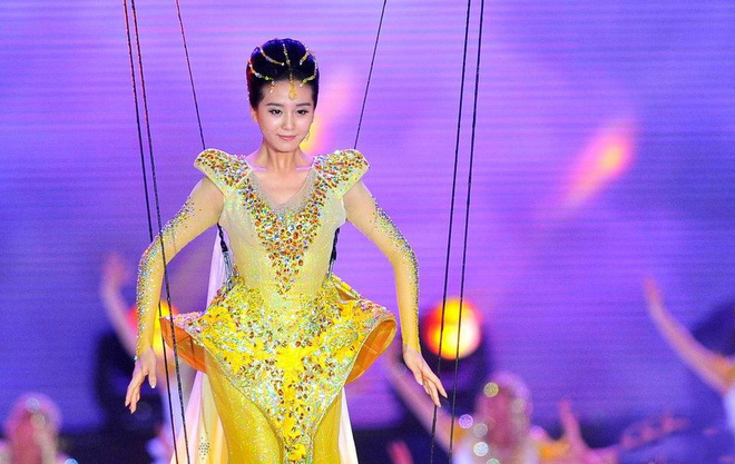 Lưu Thi Thi: “Ngọc nữ” tài sắc vẹn toàn và cuộc sống hôn nhân viên mãn
