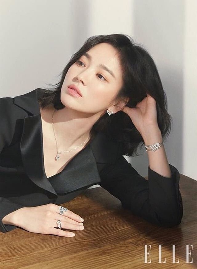 Mặc tin đồn ly hôn, Song Hye Kyo “đốn tim” fan với nhan sắc lung linh