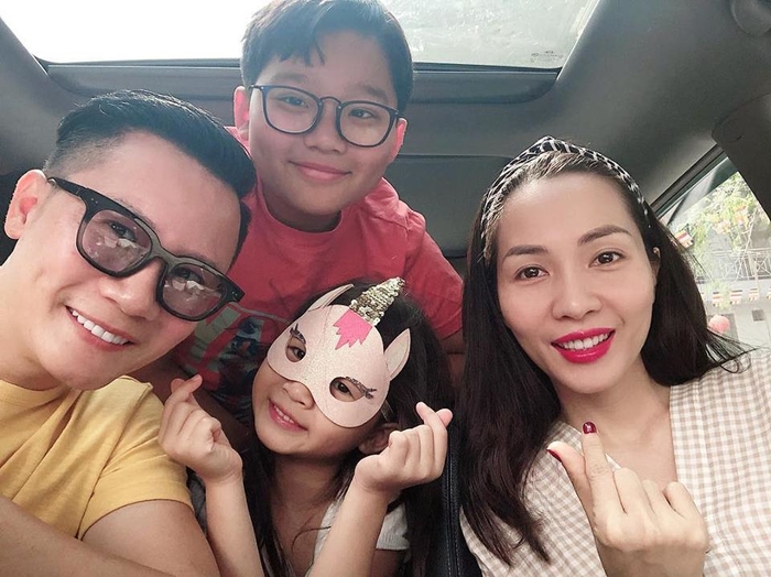 Học hỏi cách dạy con của sao Việt: Giúp con nên người từ điều nhỏ nhất