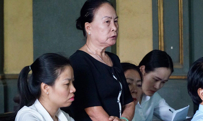 Quan hệ mẹ chồng nàng dâu nhà Vua cà phê