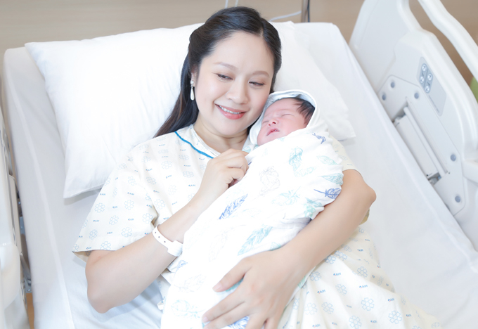 Mẹ sinh mổ không đủ sữa cho con đừng lo mà hãy áp dụng ngay cách này