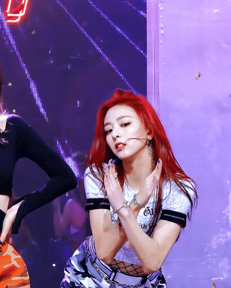 Mĩ nhân Kpop thế hệ 10x: Không giống Tzuyu thì cũng có nét của Irene