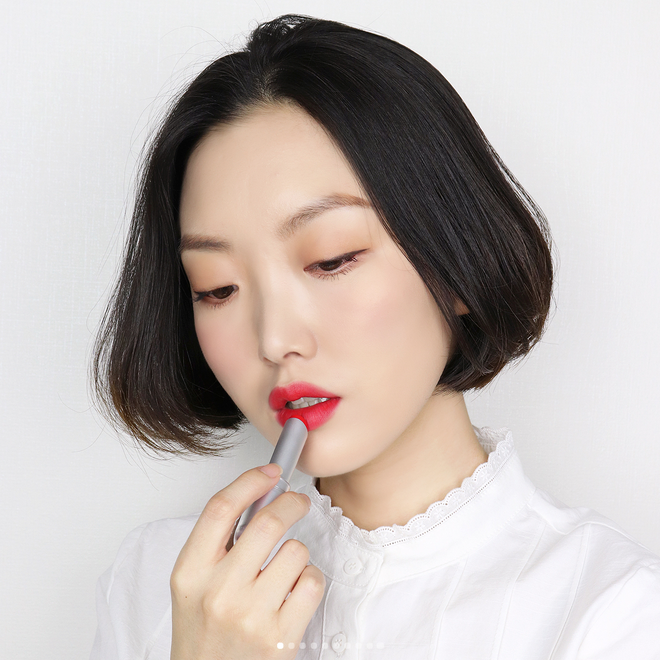 Mỹ nhân Hàn xinh đẹp khi tô son đỏ