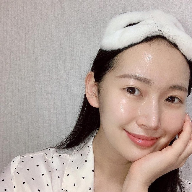 Nàng hãy học ngay cách làm đẹp bằng vitamin E của Hà Hồ