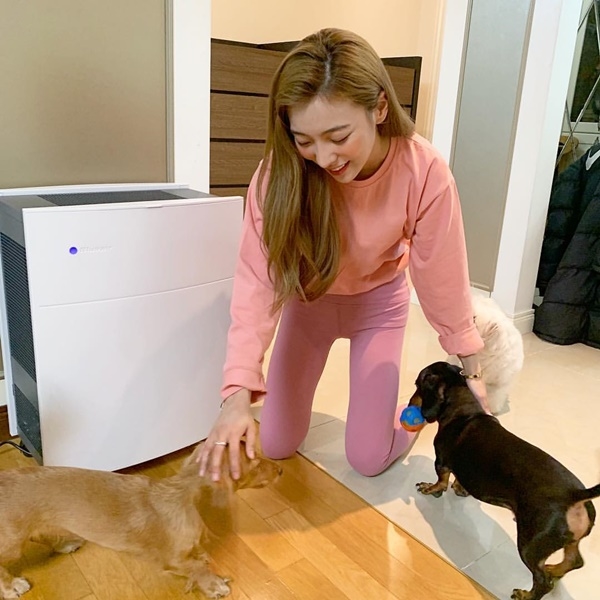 Ảnh hot sao Hàn: Jennie búi tóc natra mà vẫn thần thái