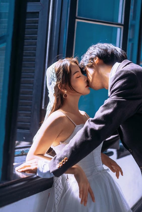 Người yêu cũ có người yêu mới ngay sau khi chia tay