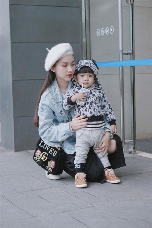 Nhật ký một ngày làm mẹ bỉm sữa: Có những phút giây tôi muốn “từ chức”