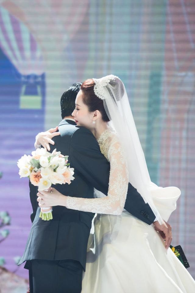 Những nhan sắc miền Tây lấy chồng đại gia: Hạnh phúc, giàu sang êm ấm