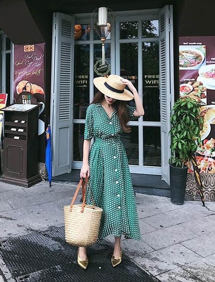 Những món đồ thời trang mùa hè chẳng lo lỗi mốt