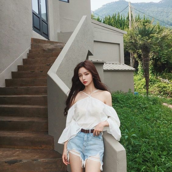 Những món đồ thời trang mùa hè chẳng lo lỗi mốt