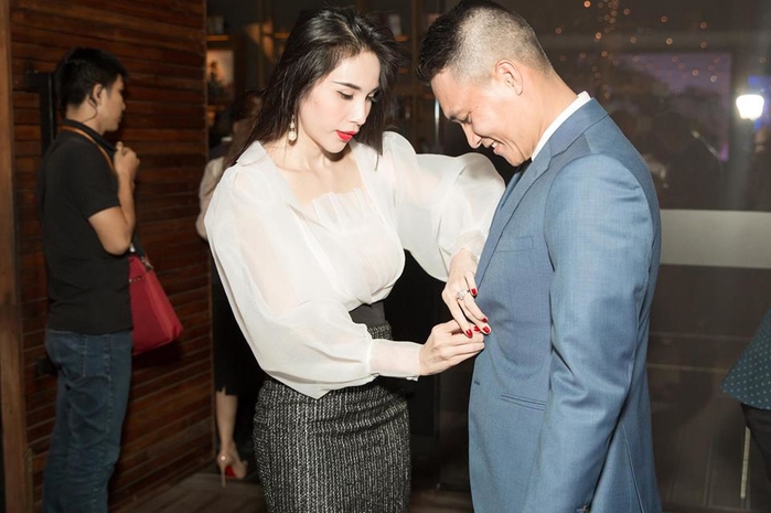 Những ông chồng trong showbiz không bao giờ cãi vợ chỉ bởi chữ yêu
