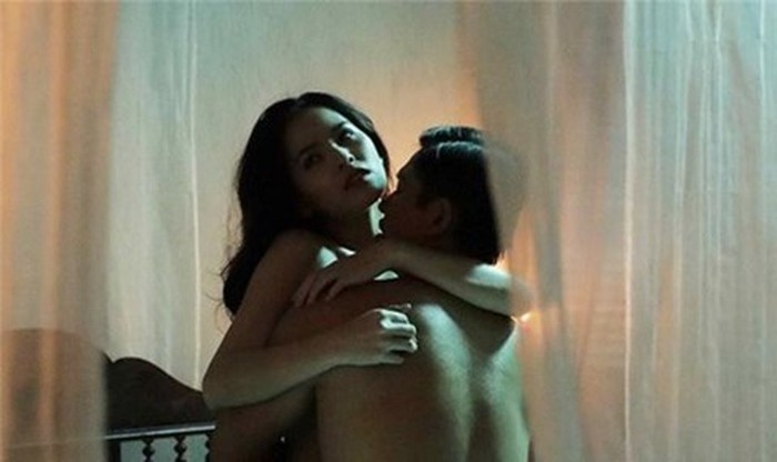 Nữ diễn viên gặp rắc rối chuyện tình cảm khi hy sinh đóng cảnh nóng