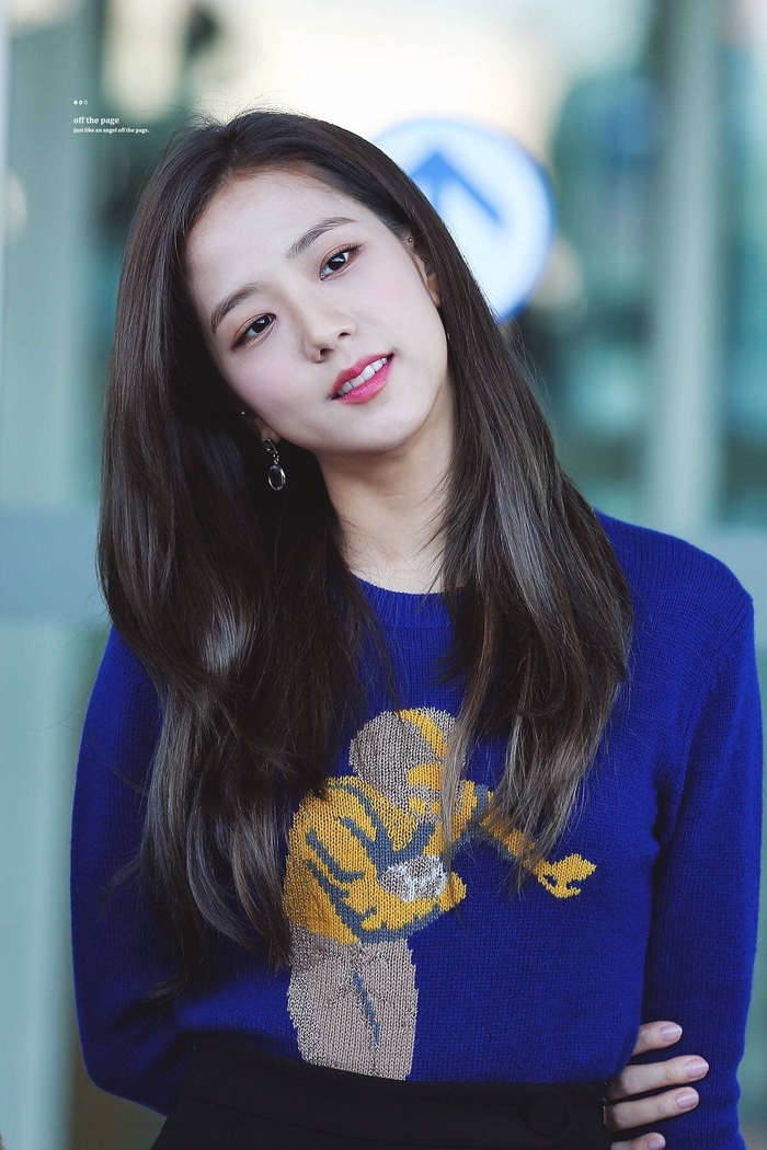 Nữ idol đẹp nhất ngoài đời do thần tượng bình chọn: Em út TWICE bất