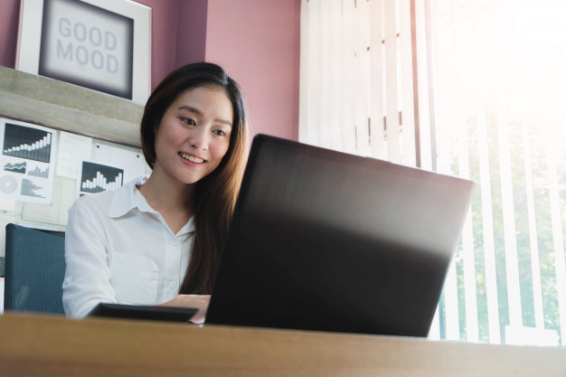 Sinh viên đi thực tập nên pha trà, rửa tách hay làm việc khẳng định bả